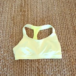 Lululemon size 8 sports bra